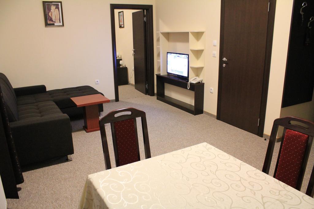 Hotel Feniks Požarevac חדר תמונה