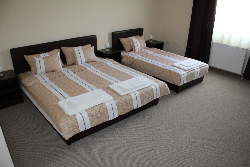 Hotel Feniks Požarevac חדר תמונה